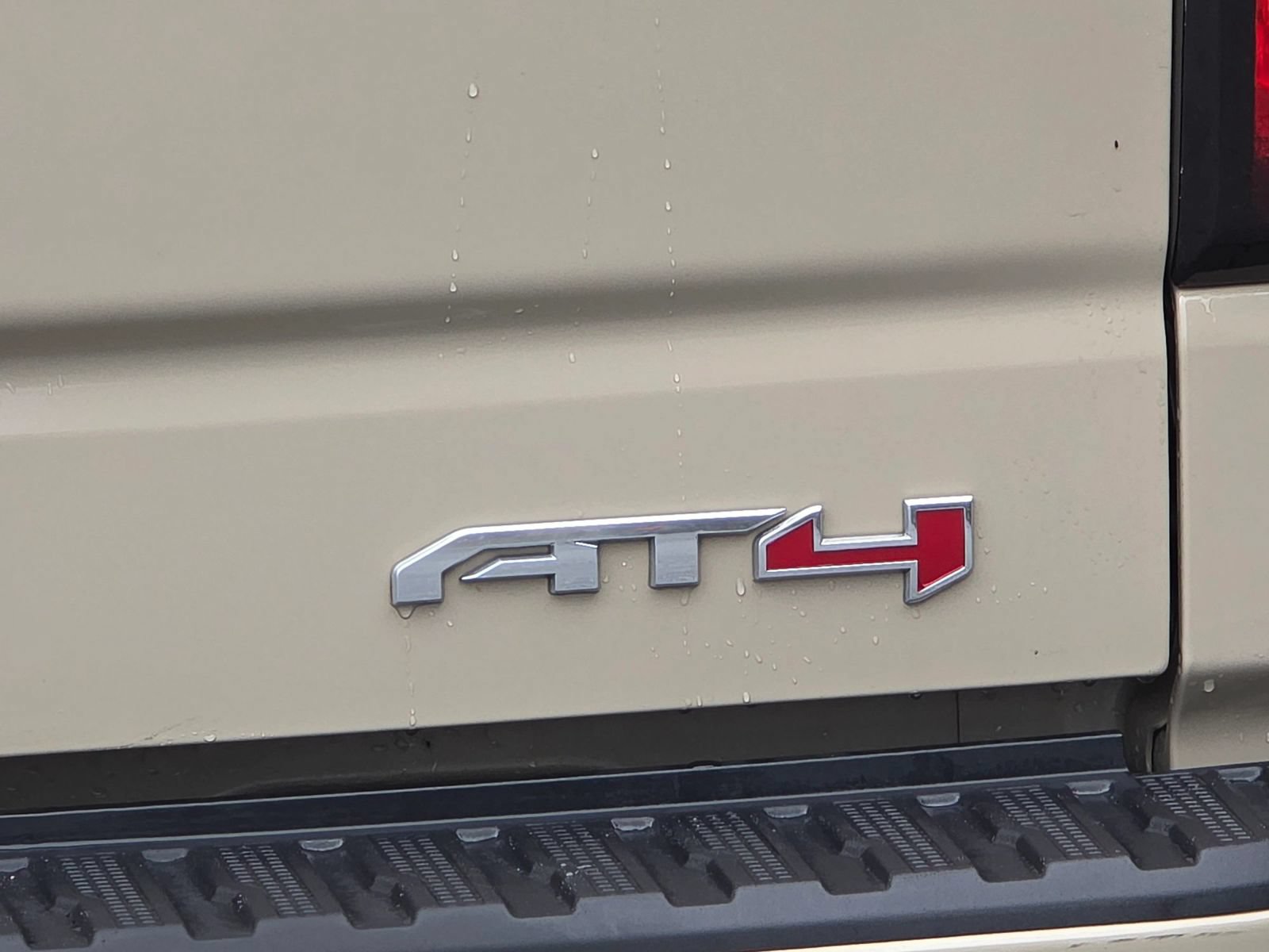Used 2022 GMC Sierra 1500 AT4 w/ AT4 Premium Package AWD/4WD image 40