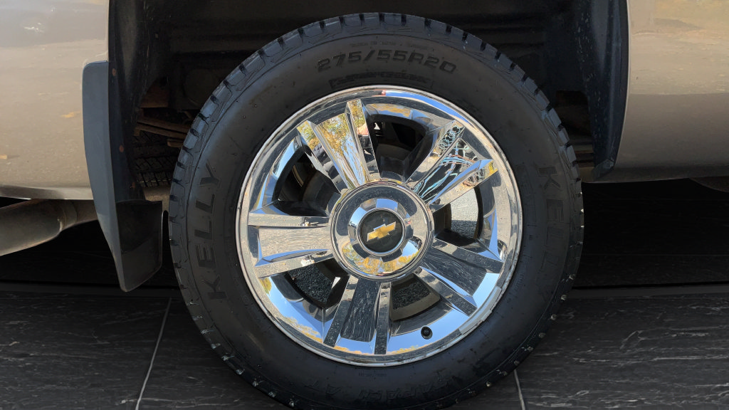 Certified 2012 Chevrolet Silverado 1500 LTZ w/ LPO, Deluxe Chrome Package AWD/4WD image 37