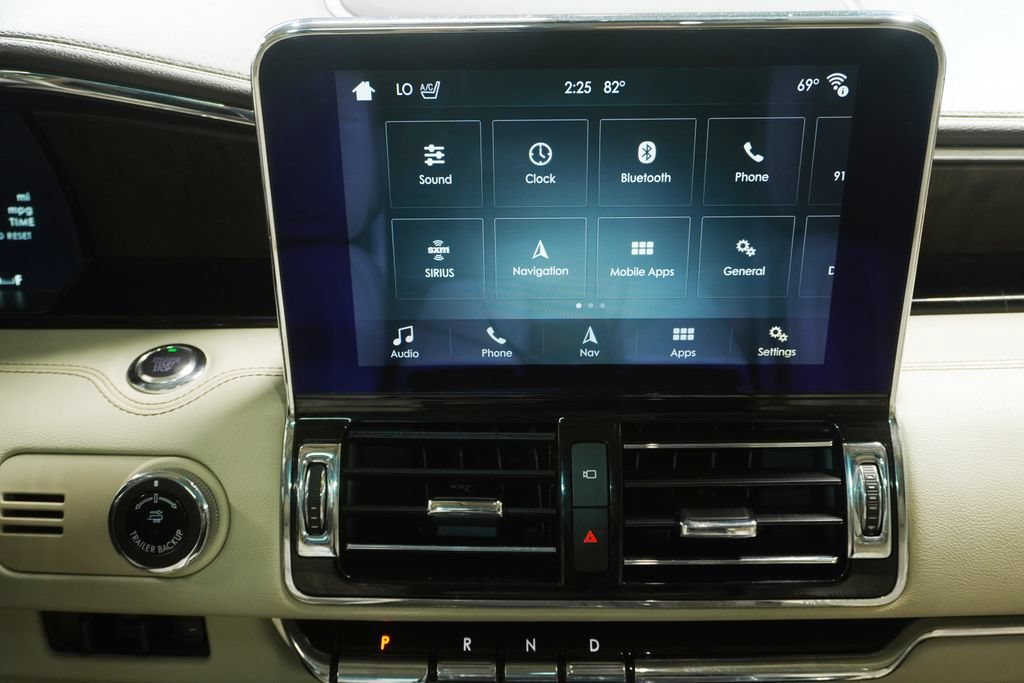 Used 2019 Lincoln Navigator L Reserve AWD/4WD image 29