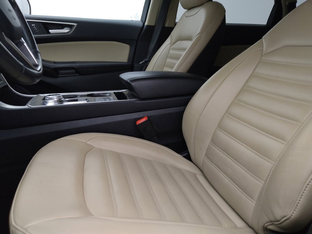 Used 2023 Ford Edge SEL image 17