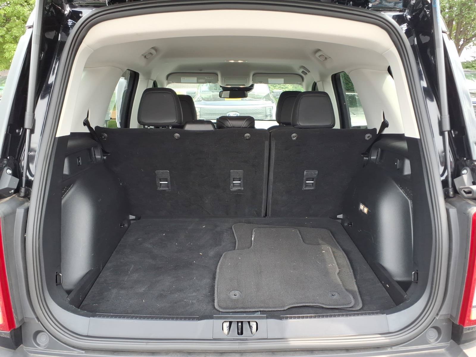 Certified 2025 Ford Bronco Sport Outer Banks w/ Outer Banks Tech Package+ AWD/4WD image 28