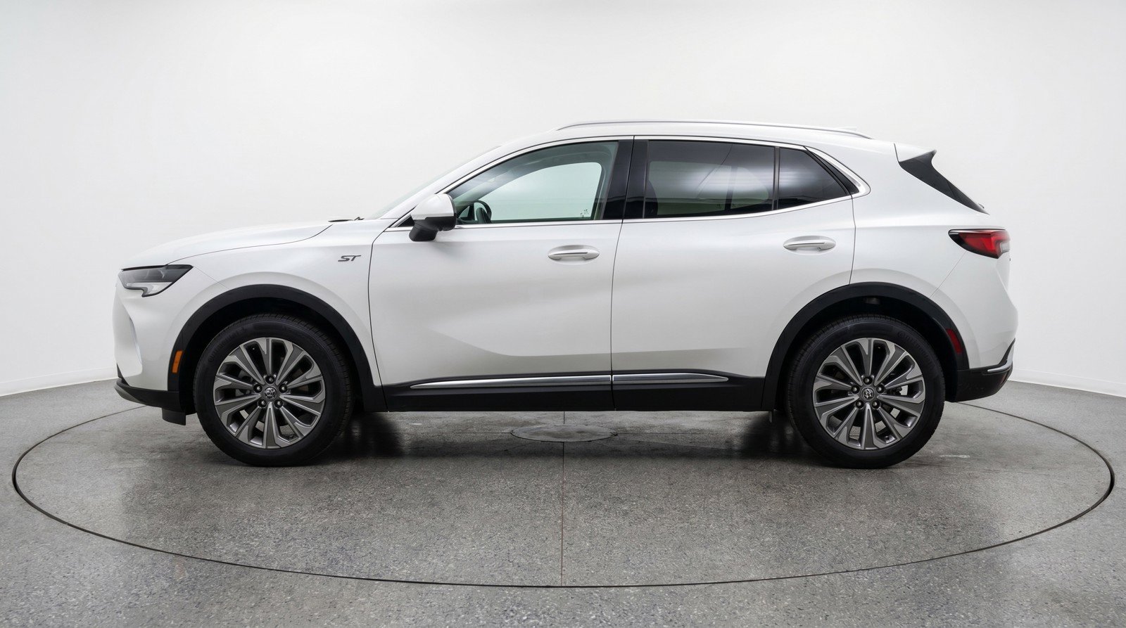 Used 2024 Buick Envision Preferred AWD/4WD image 5