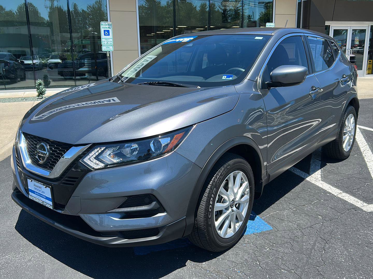 Used 2022 Nissan Rogue Sport S AWD/4WD image 2