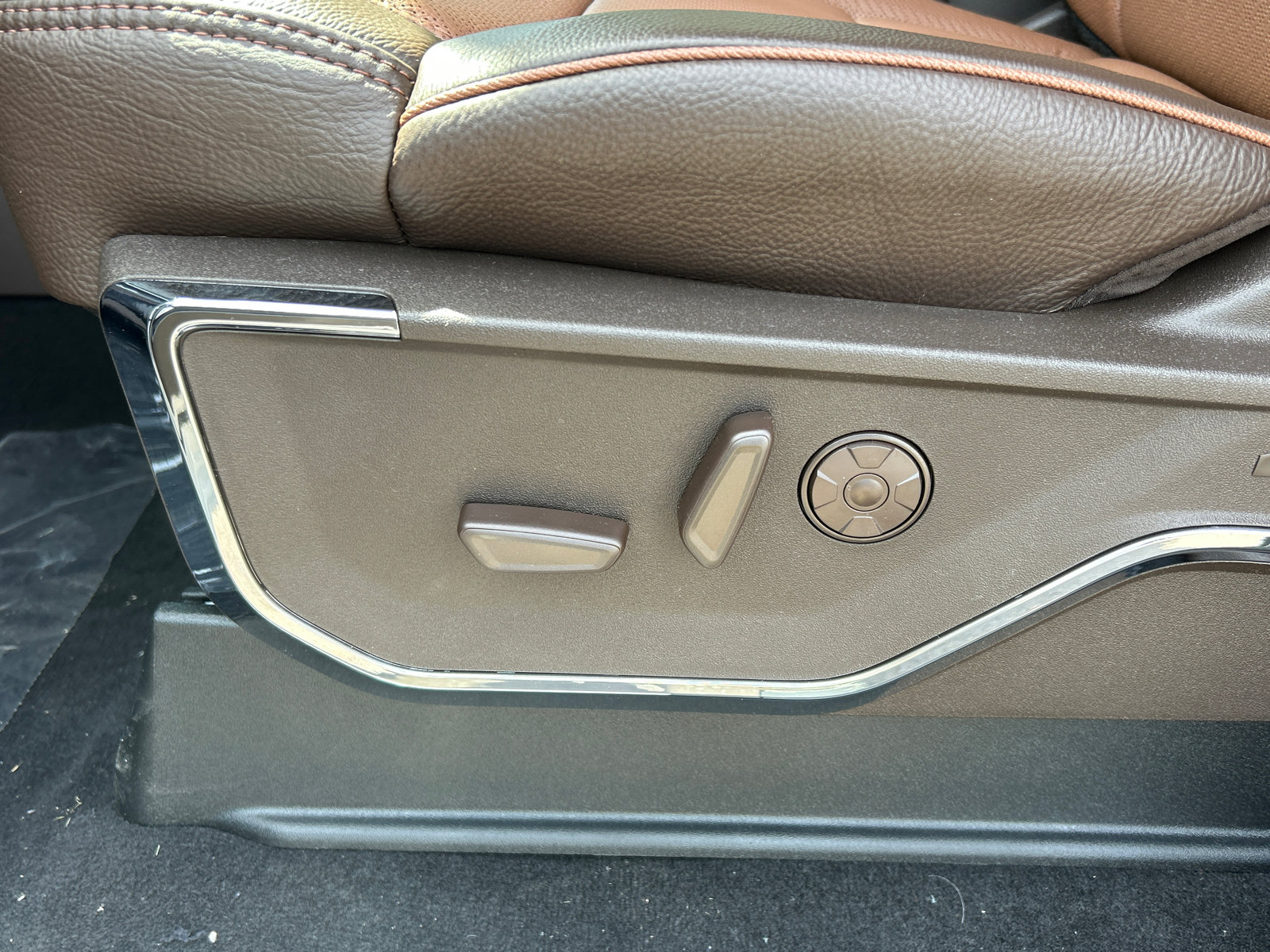 New 2026 Ford F350 King Ranch AWD/4WD image 12