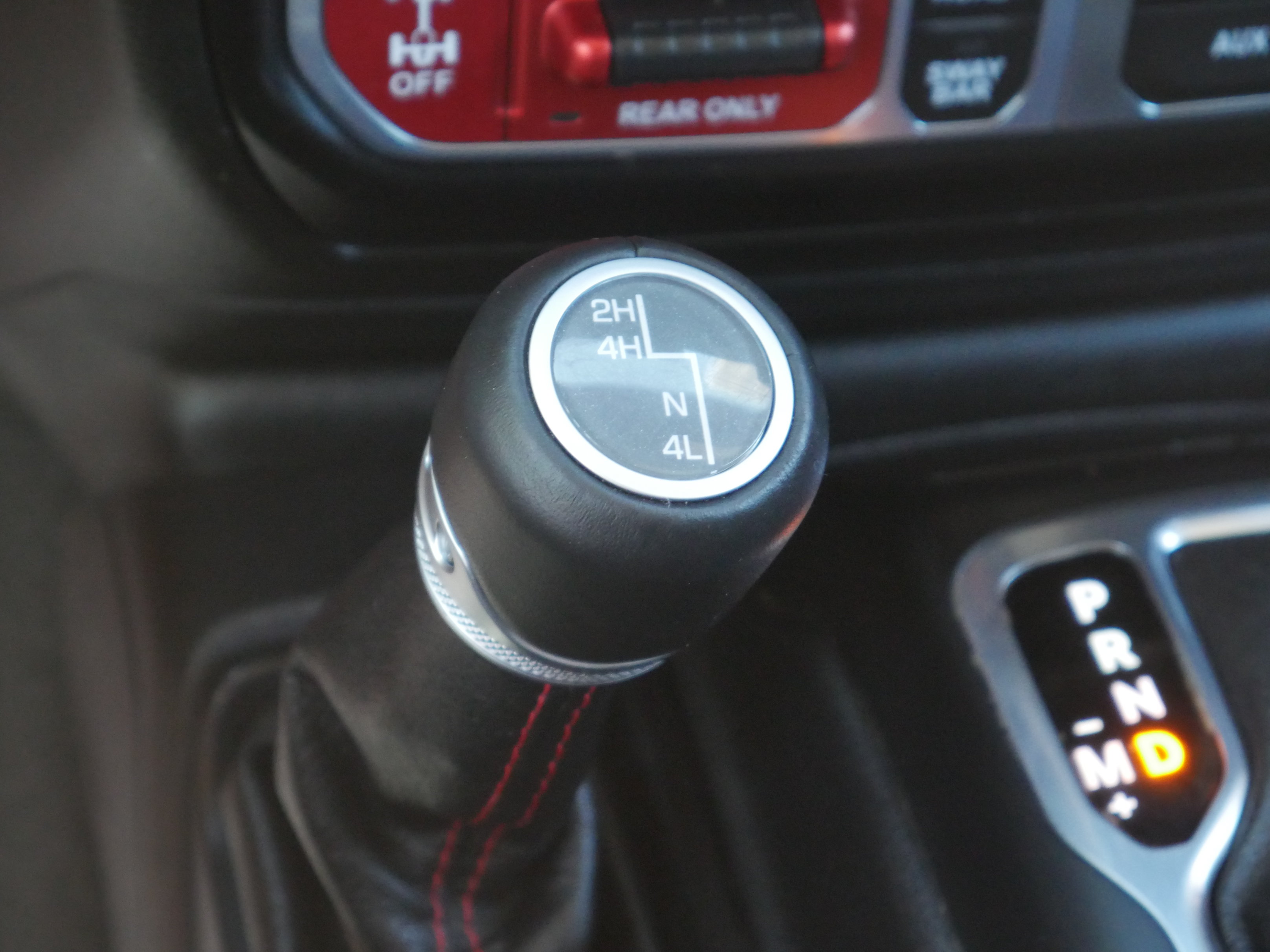 Used 2020 Jeep Gladiator Rubicon AWD/4WD image 14