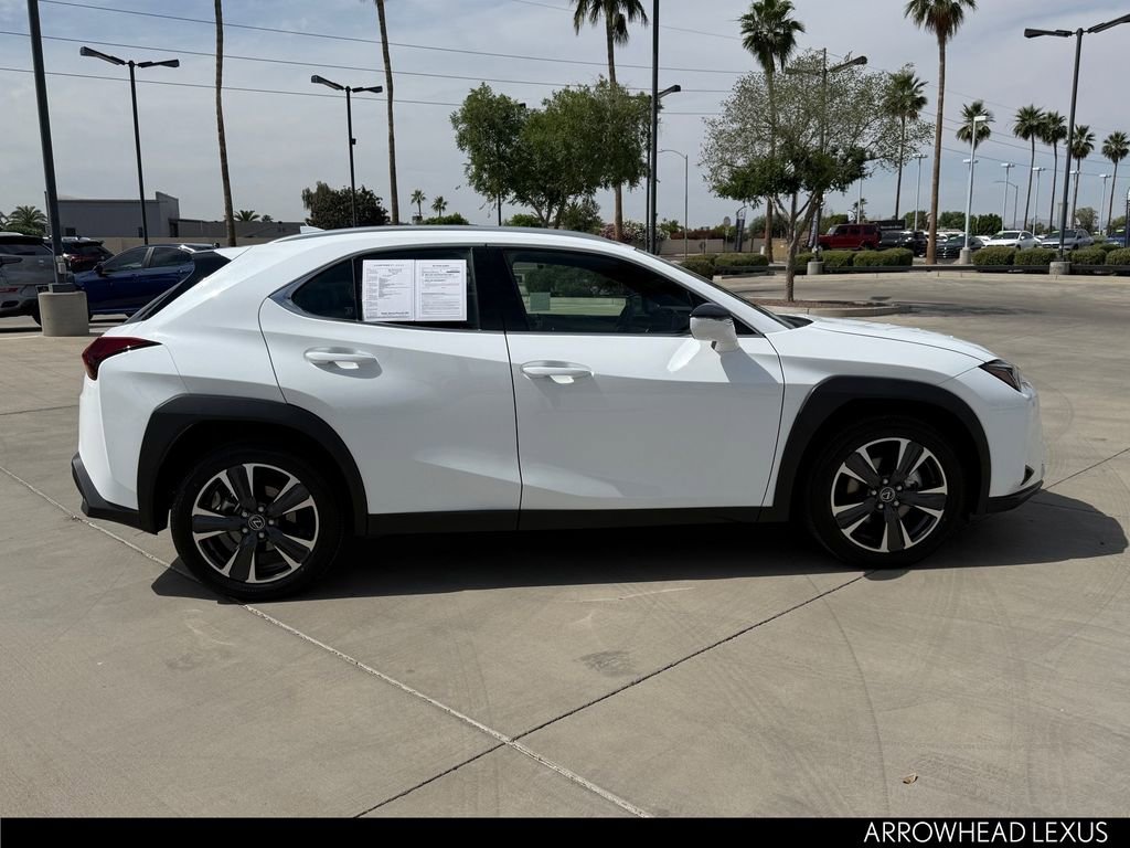 Certified 2026 Lexus UX 300h FWD w/ Accessory Package (Z1) image 9