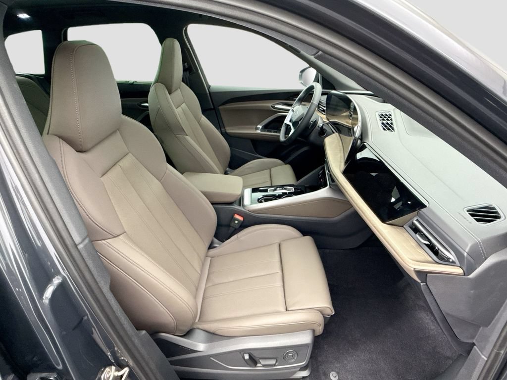 Used 2025 Audi Q5 Premium Plus w/ Premium Plus AWD/4WD image 20