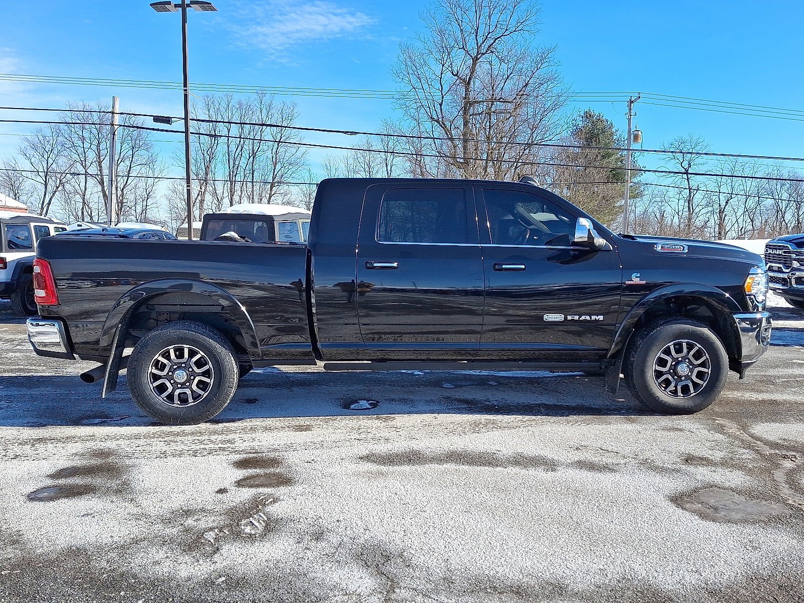 Used 2022 RAM 3500 Limited image 8