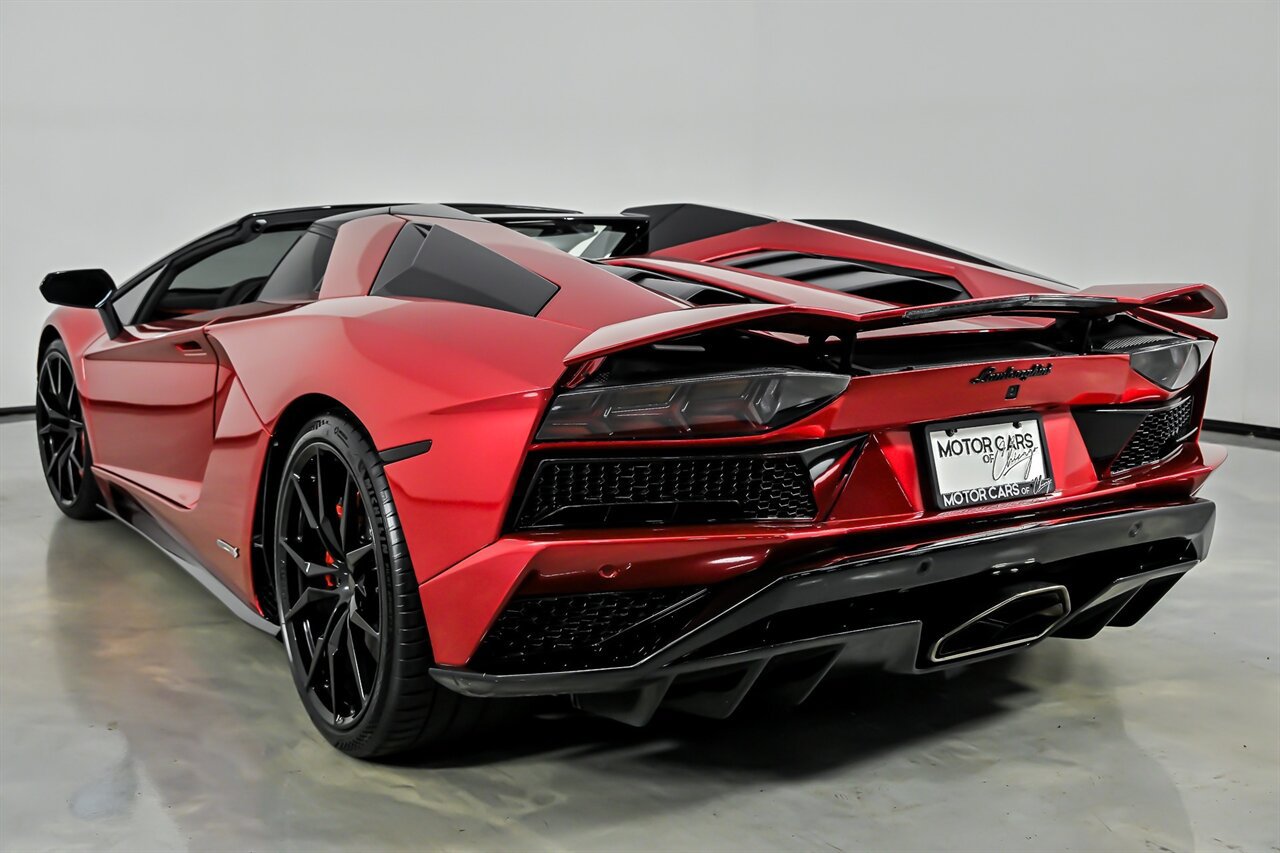 Used 2019 Lamborghini Aventador S AWD/4WD image 10