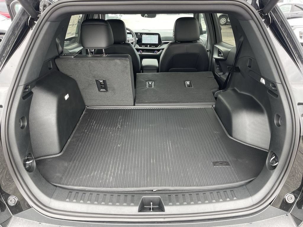 New 2026 Chevrolet Equinox LT w/ Convenience Package II FWD image 23