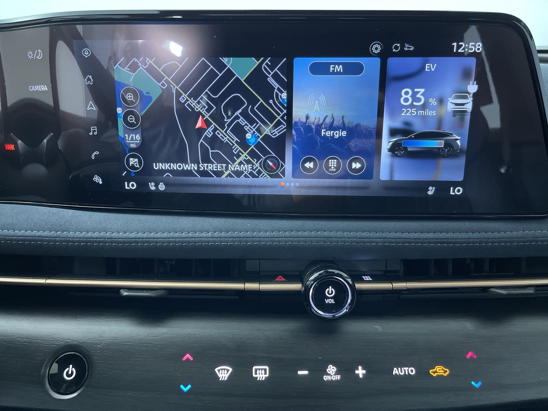 Certified 2024 Nissan Ariya AWD image 18