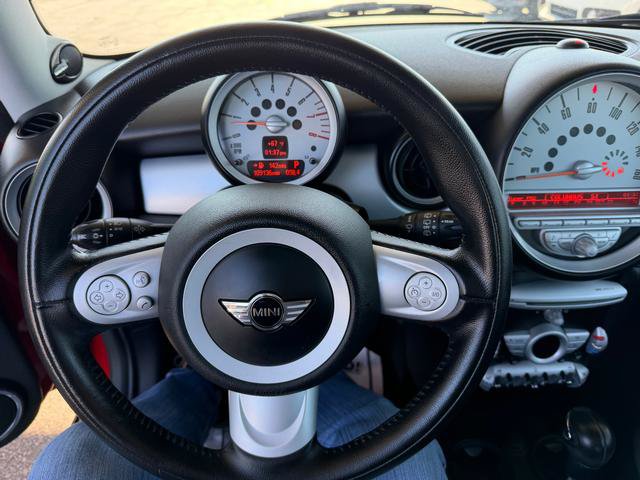 Used 2010 MINI Cooper Hardtop FWD image 15