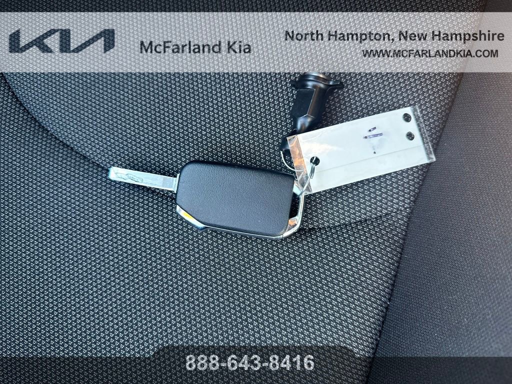 Used 2024 Kia Forte LXS image 31