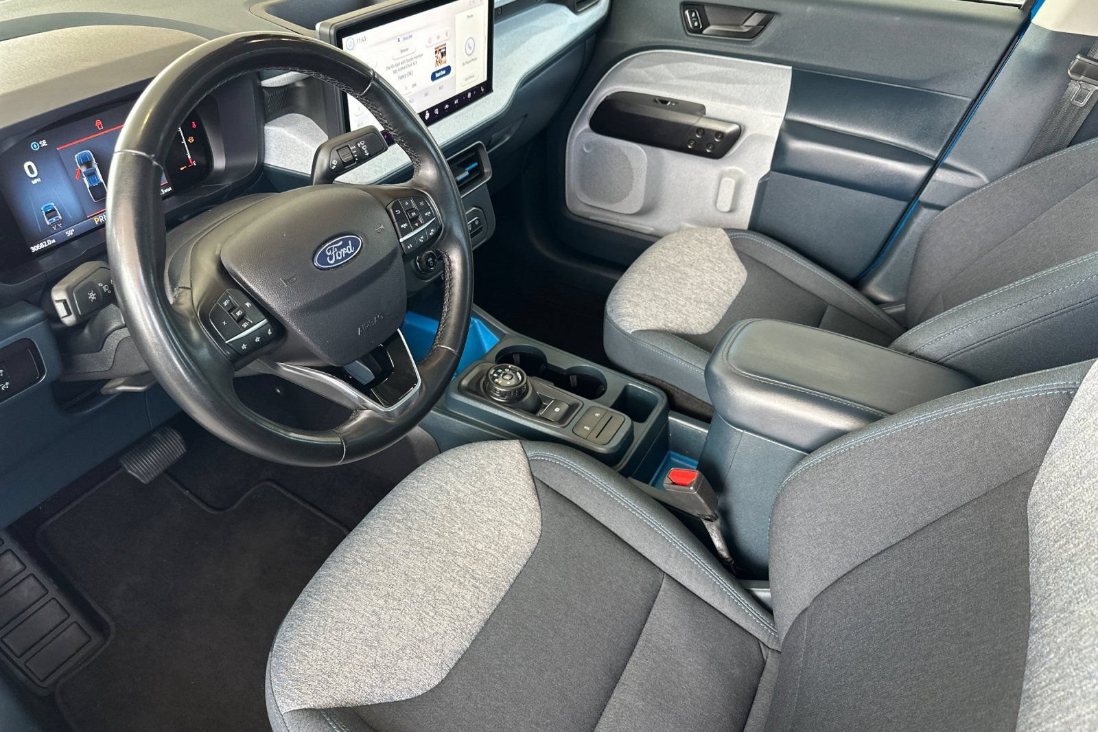 Used 2025 Ford Maverick XLT w/ XLT Luxury Package AWD/4WD image 9