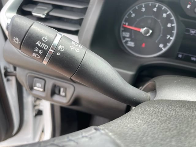 Used 2018 GMC Acadia SLE AWD/4WD image 32
