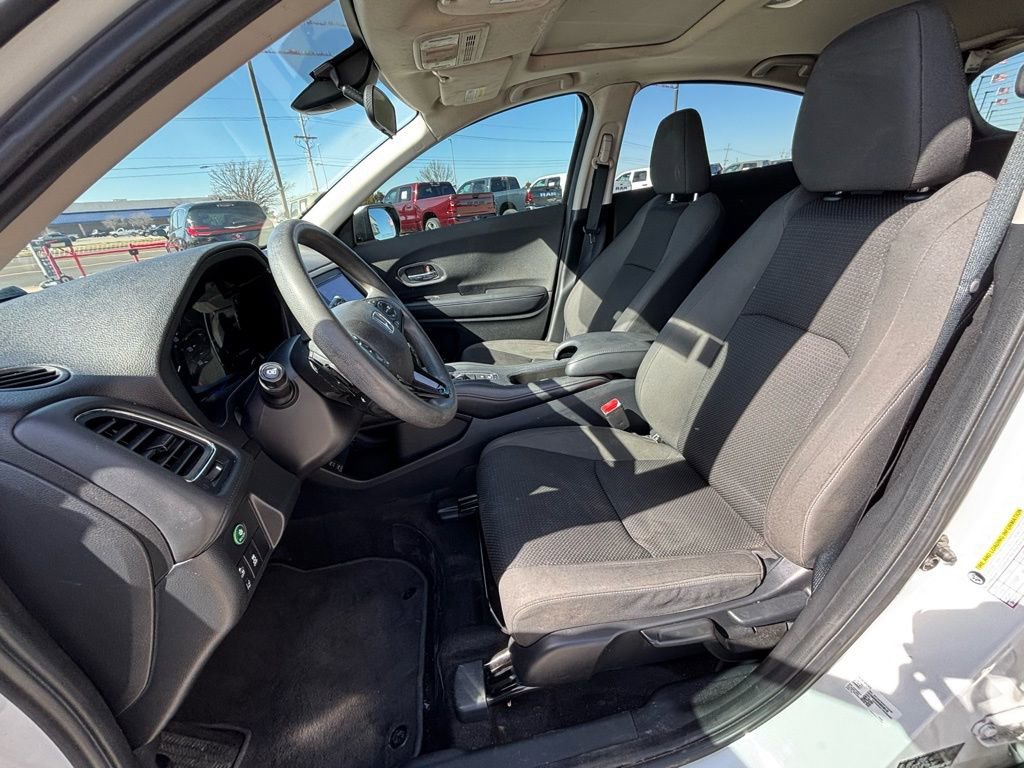 Used 2021 Honda HR-V EX image 12