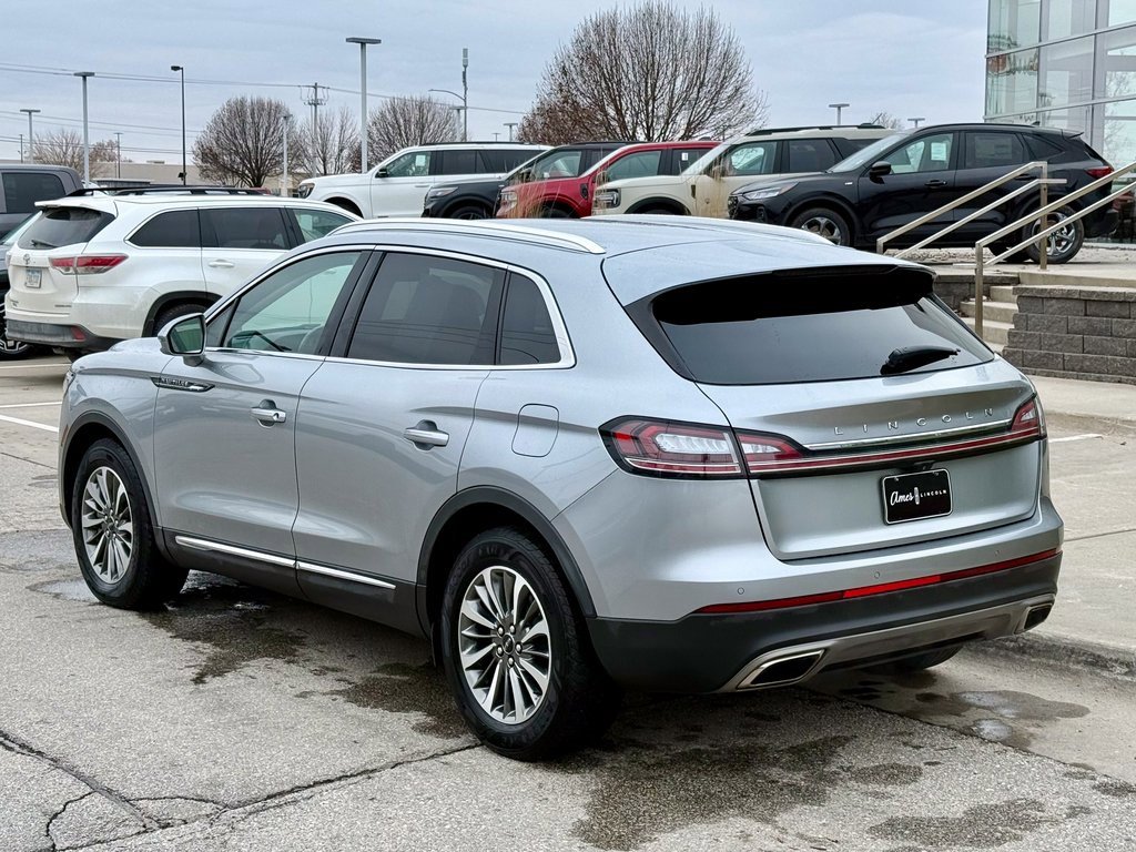 Used 2021 Lincoln Nautilus FWD w/ Equipment Group 101A image 3