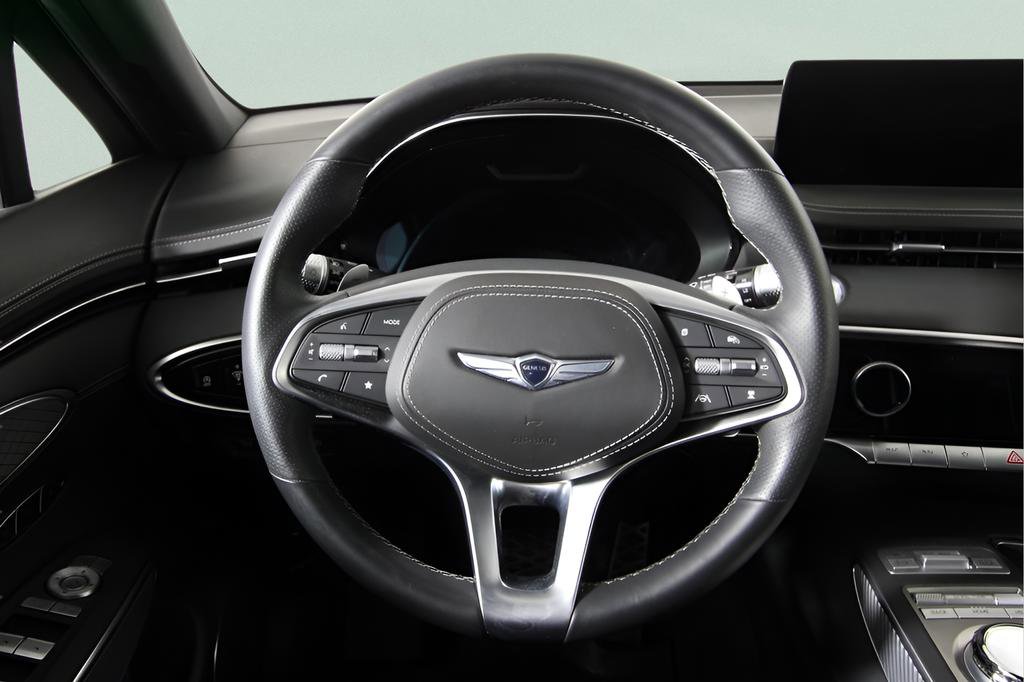 Used 2024 Genesis GV70 2.5T w/ Sport Prestige Package image 17