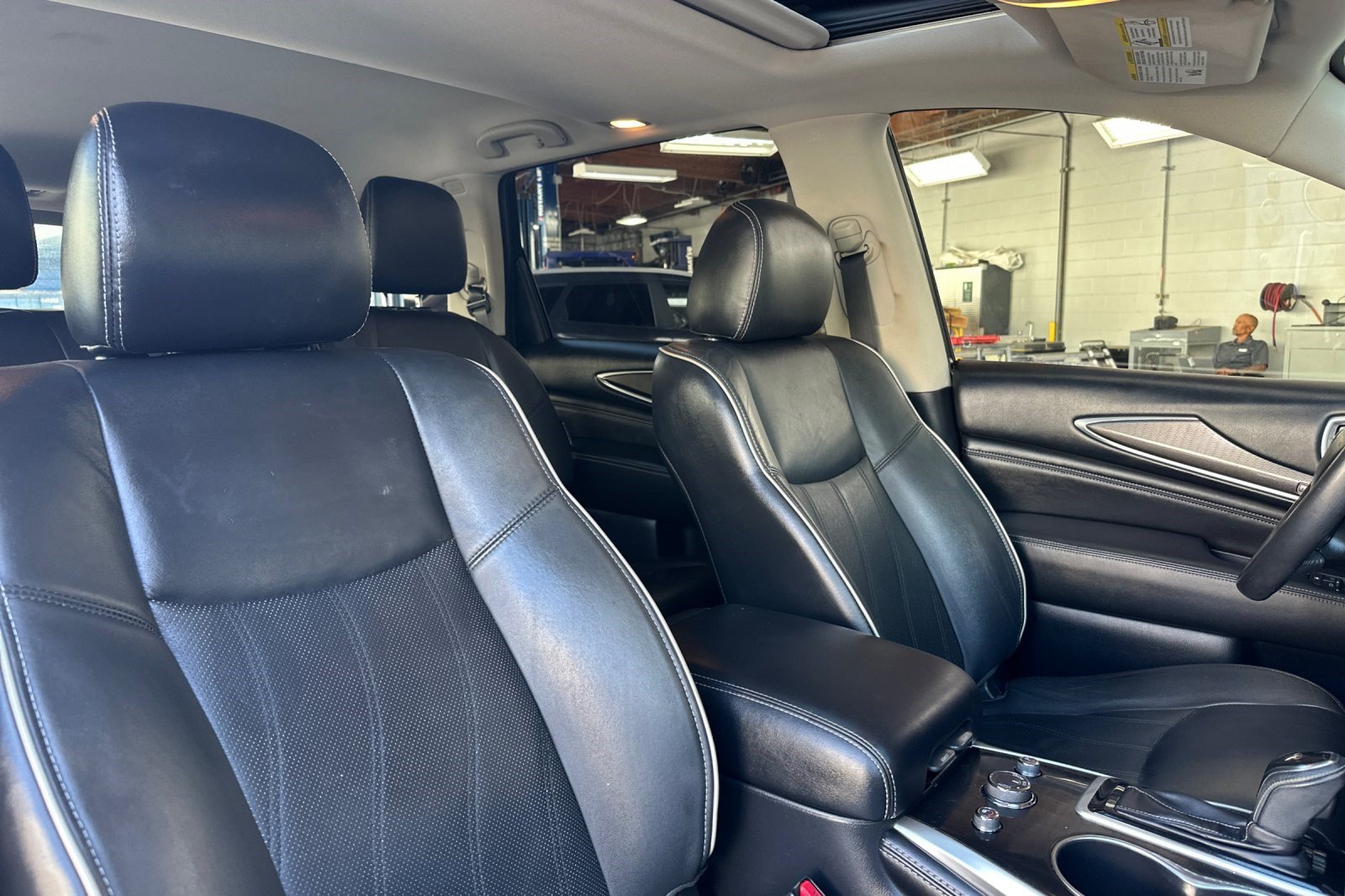 Used 2019 INFINITI QX60 Luxe w/ Essential Package AWD/4WD image 34