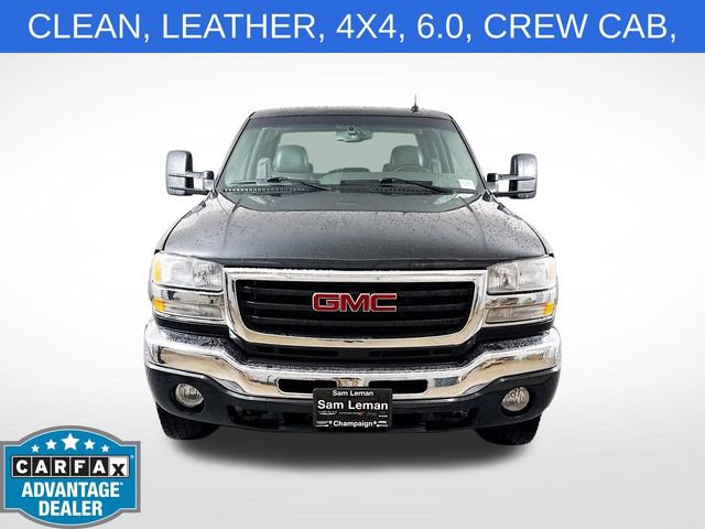 Used 2003 GMC Sierra 2500 SLT w/ SLT Preferred Equipment Group AWD/4WD image 2