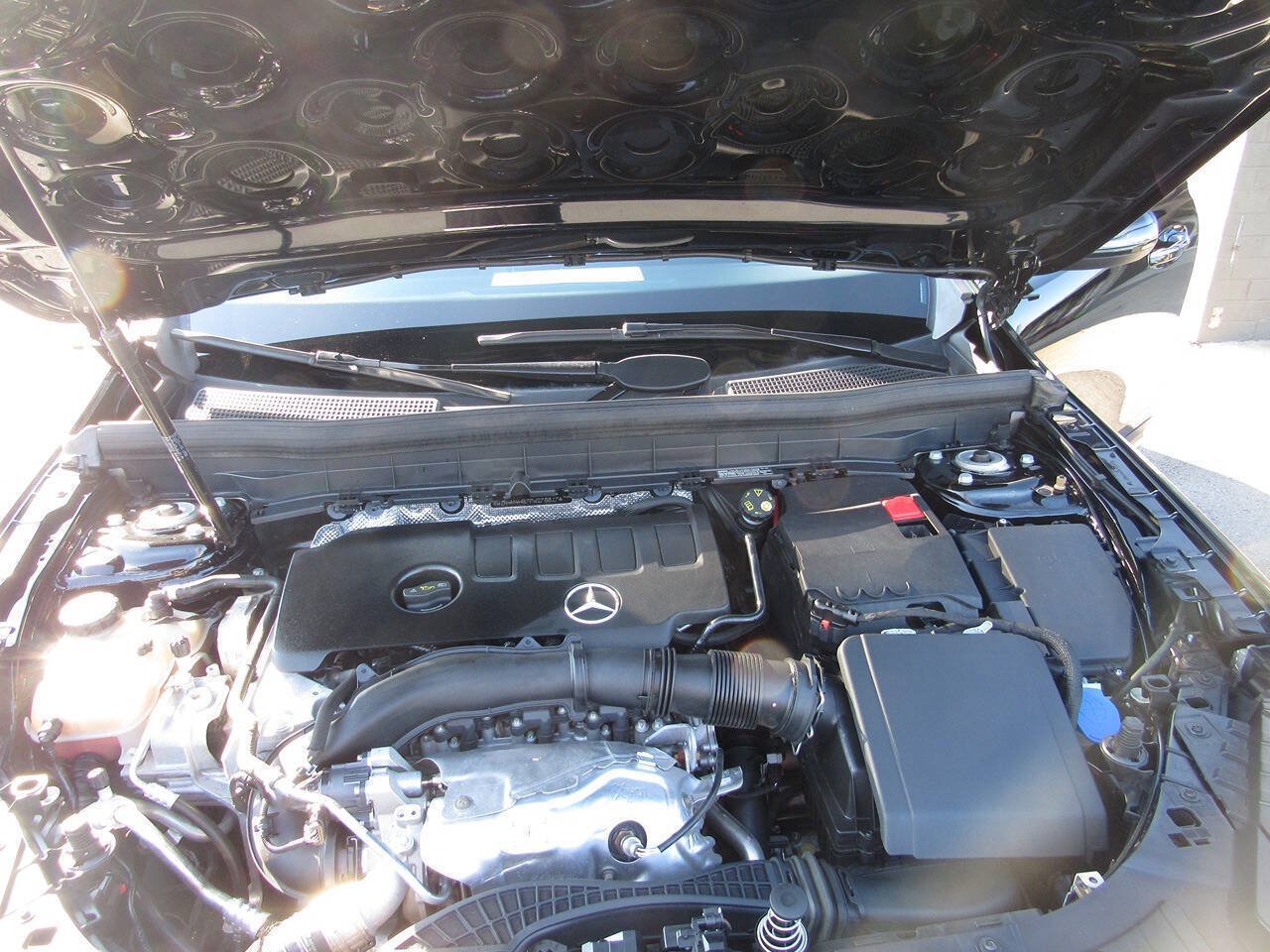 Used 2023 Mercedes-Benz GLB 250 4MATIC image 43