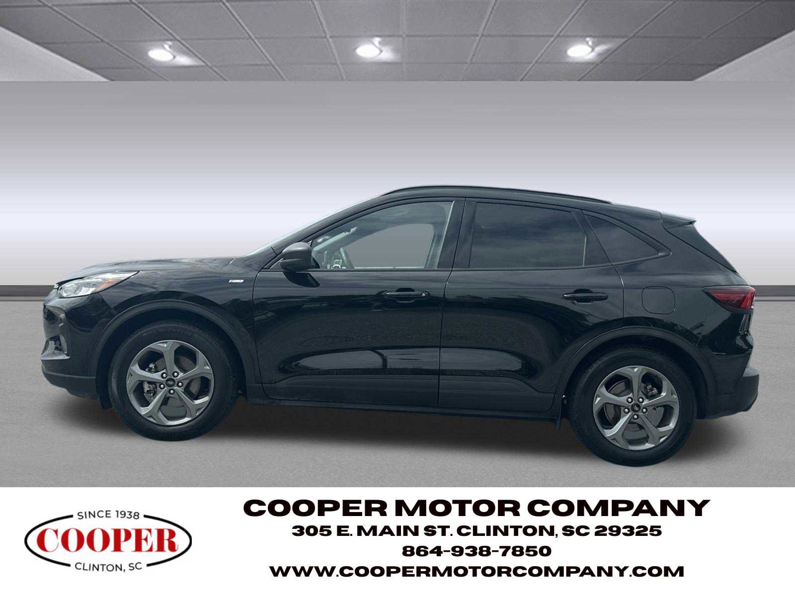 Used 2025 Ford Escape ST-Line FWD image 2