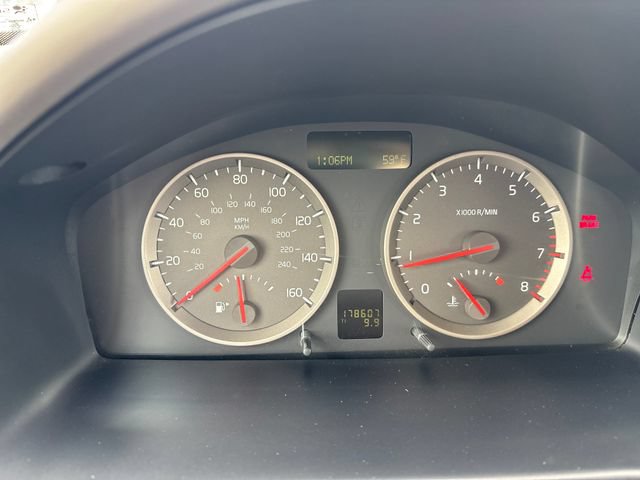 Used 2005 Volvo S40 2.4i FWD image 15