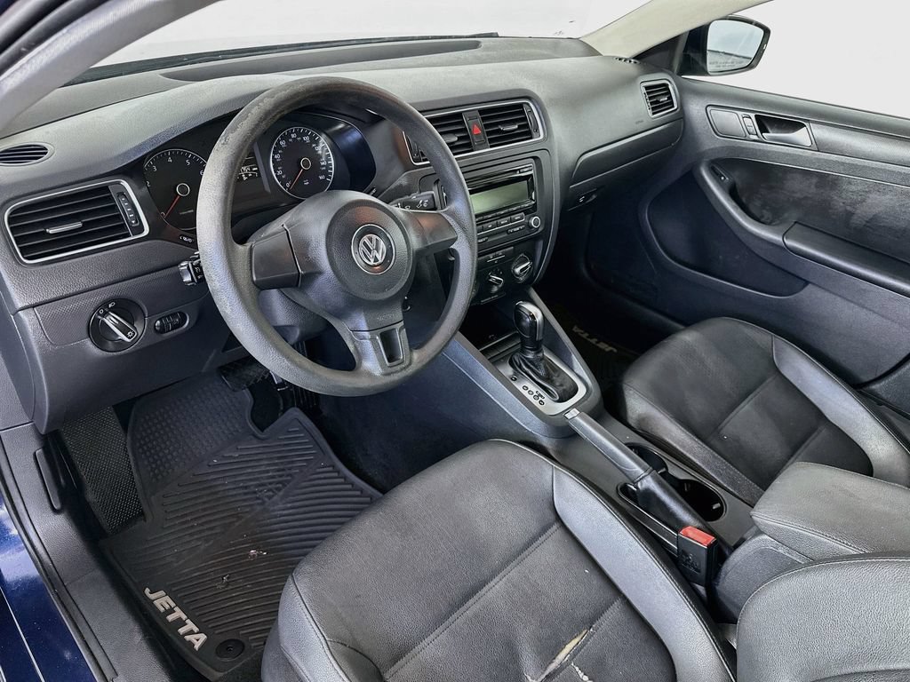 Used 2012 Volkswagen Jetta SE FWD image 28