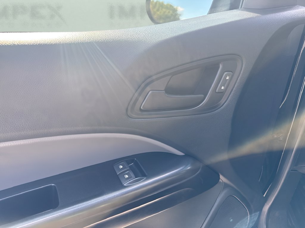 Used 2020 Chevrolet Colorado W/T RWD image 20