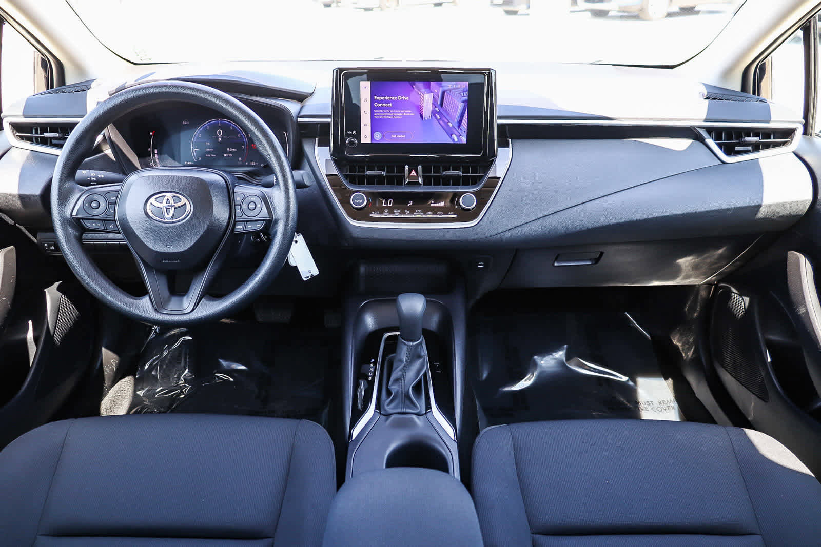 Used 2026 Toyota Corolla LE FWD image 12