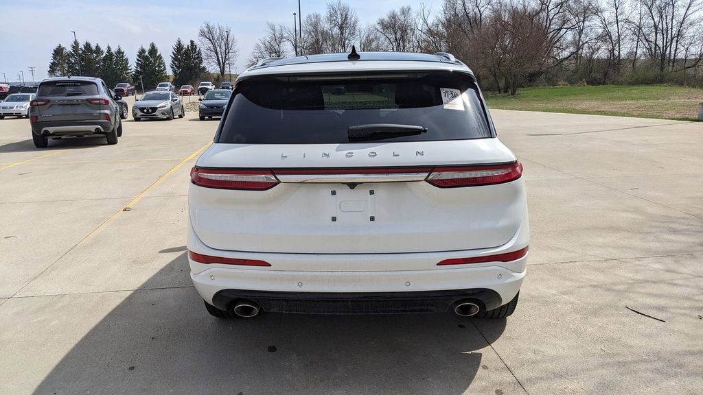 Used 2023 Lincoln Corsair Grand Touring w/ Equipment Group 301A image 4