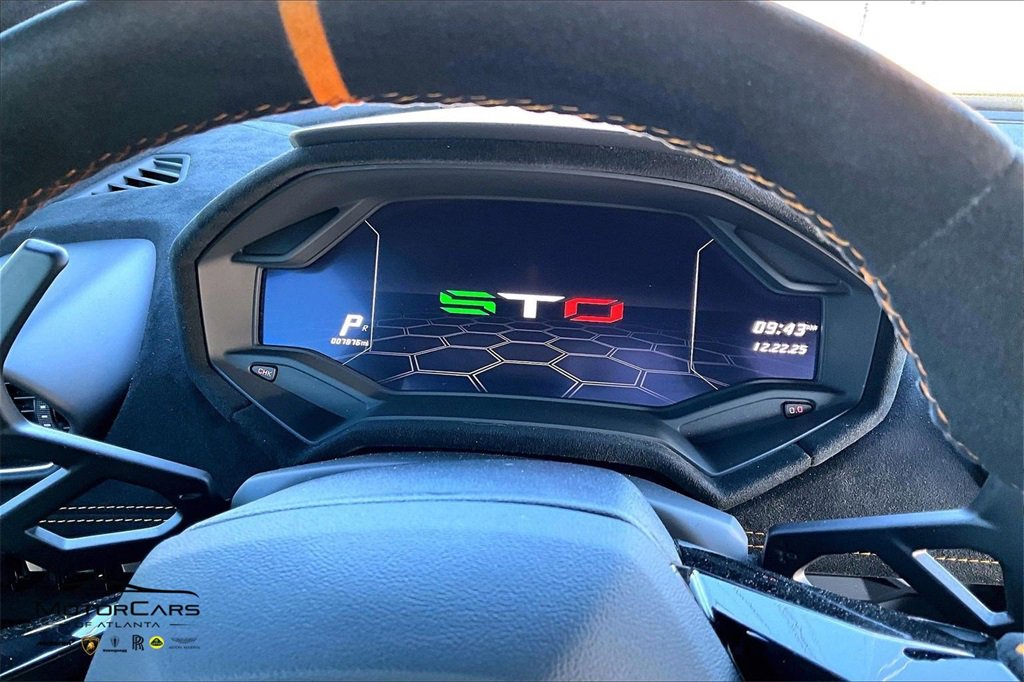 Used 2022 Lamborghini Huracan STO image 19