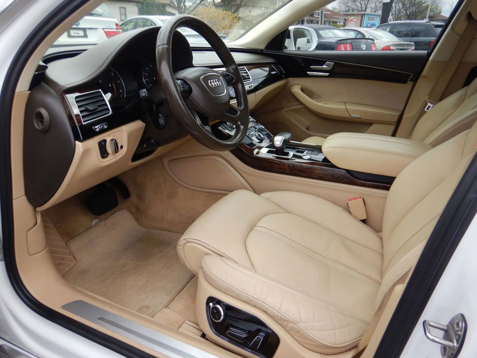 Used 2012 Audi A8 L 4.2 image 11
