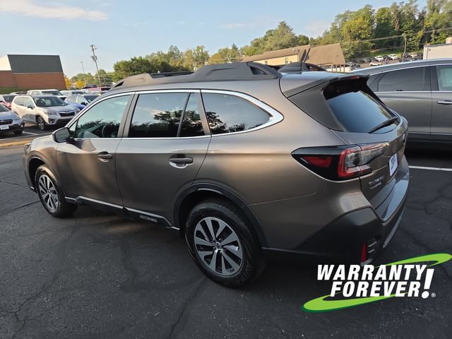 Used 2022 Subaru Outback Premium AWD/4WD image 5