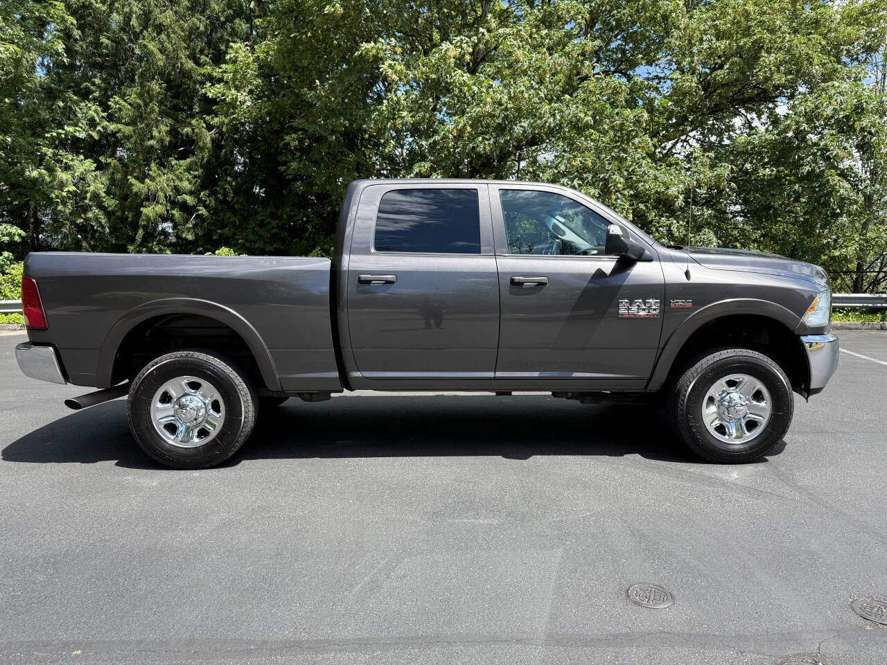 Used 2017 RAM 2500 Tradesman w/ Chrome Appearance Group AWD/4WD image 9