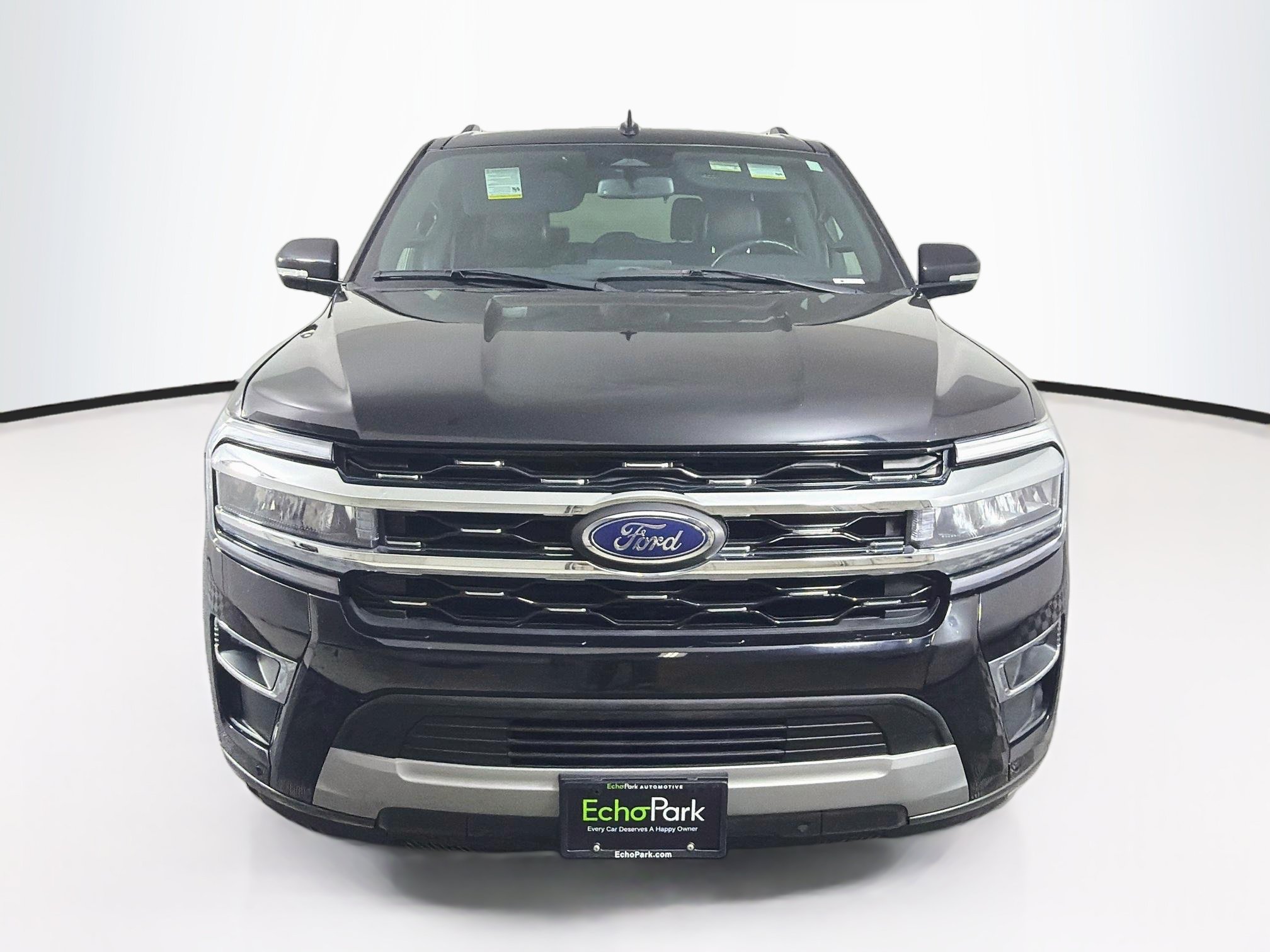Used 2024 Ford Expedition Limited RWD image 2