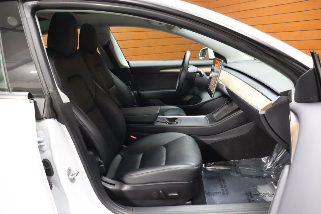 Used 2023 Tesla Model 3 Standard Range RWD image 36
