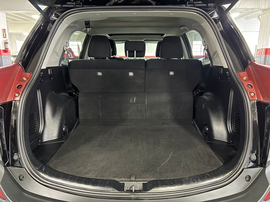 Used 2015 Toyota RAV4 XLE image 39
