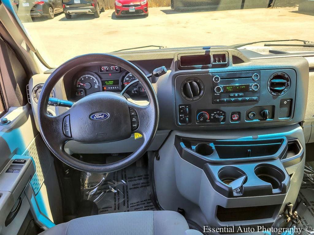 Used 2011 Ford E-350 and Econoline 350 XLT RWD image 11