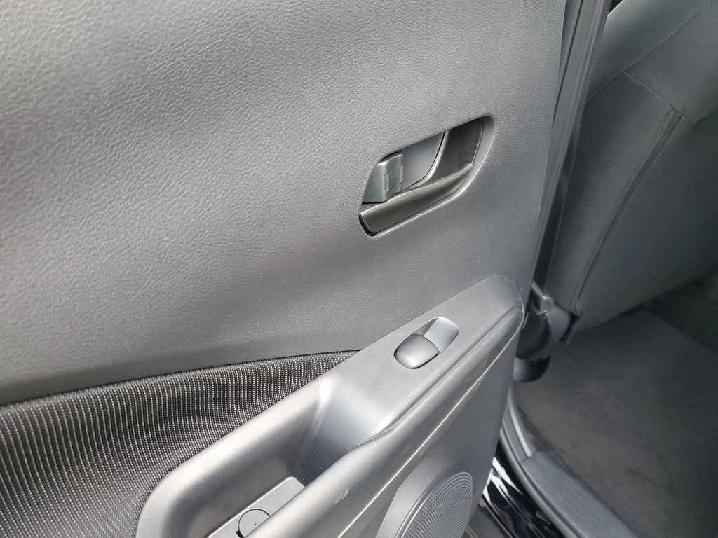 Certified 2025 Nissan Kicks Play S FWD image 9