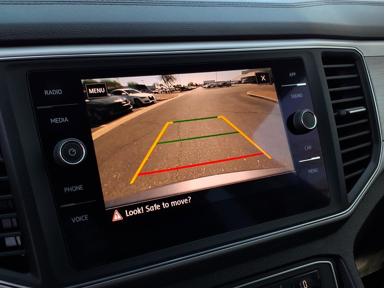 Used 2019 Volkswagen Atlas SE image 31