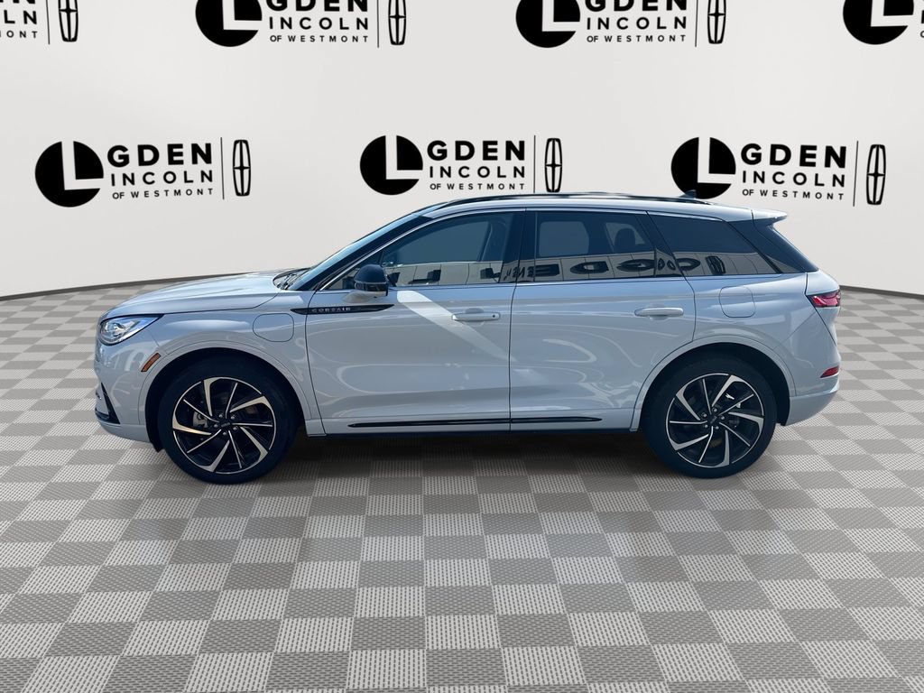 Used 2025 Lincoln Corsair Grand Touring w/ Equipment Group 302A AWD/4WD image 5