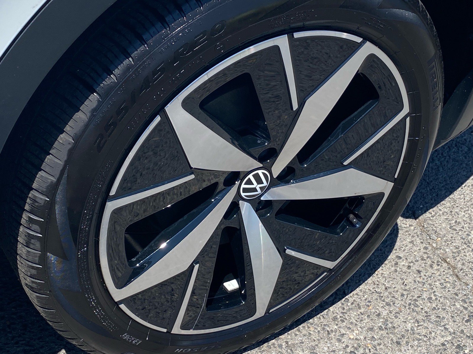 Certified 2025 Volkswagen ID.4 Pro S RWD image 21
