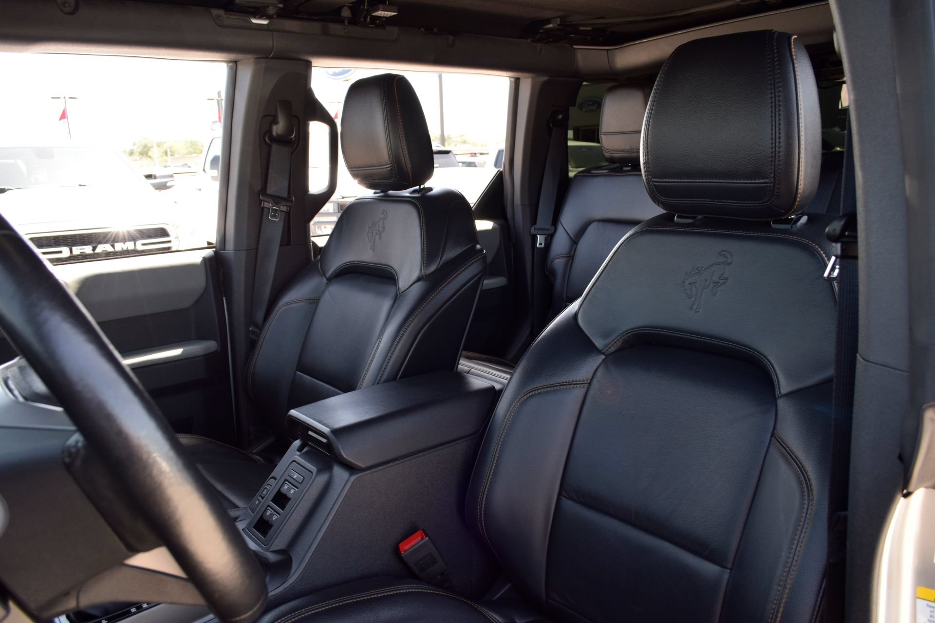 Used 2023 Ford Bronco Badlands w/ Sasquatch Package AWD/4WD image 16