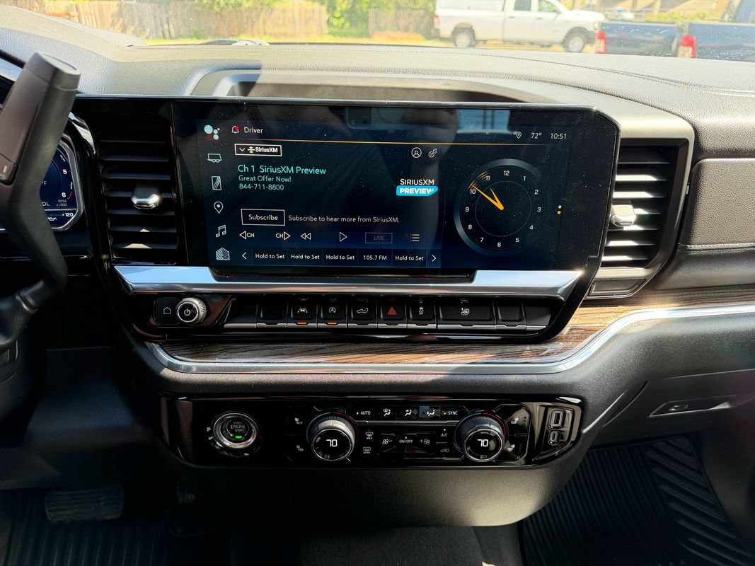 Used 2023 Chevrolet Silverado 1500 LT AWD/4WD image 17