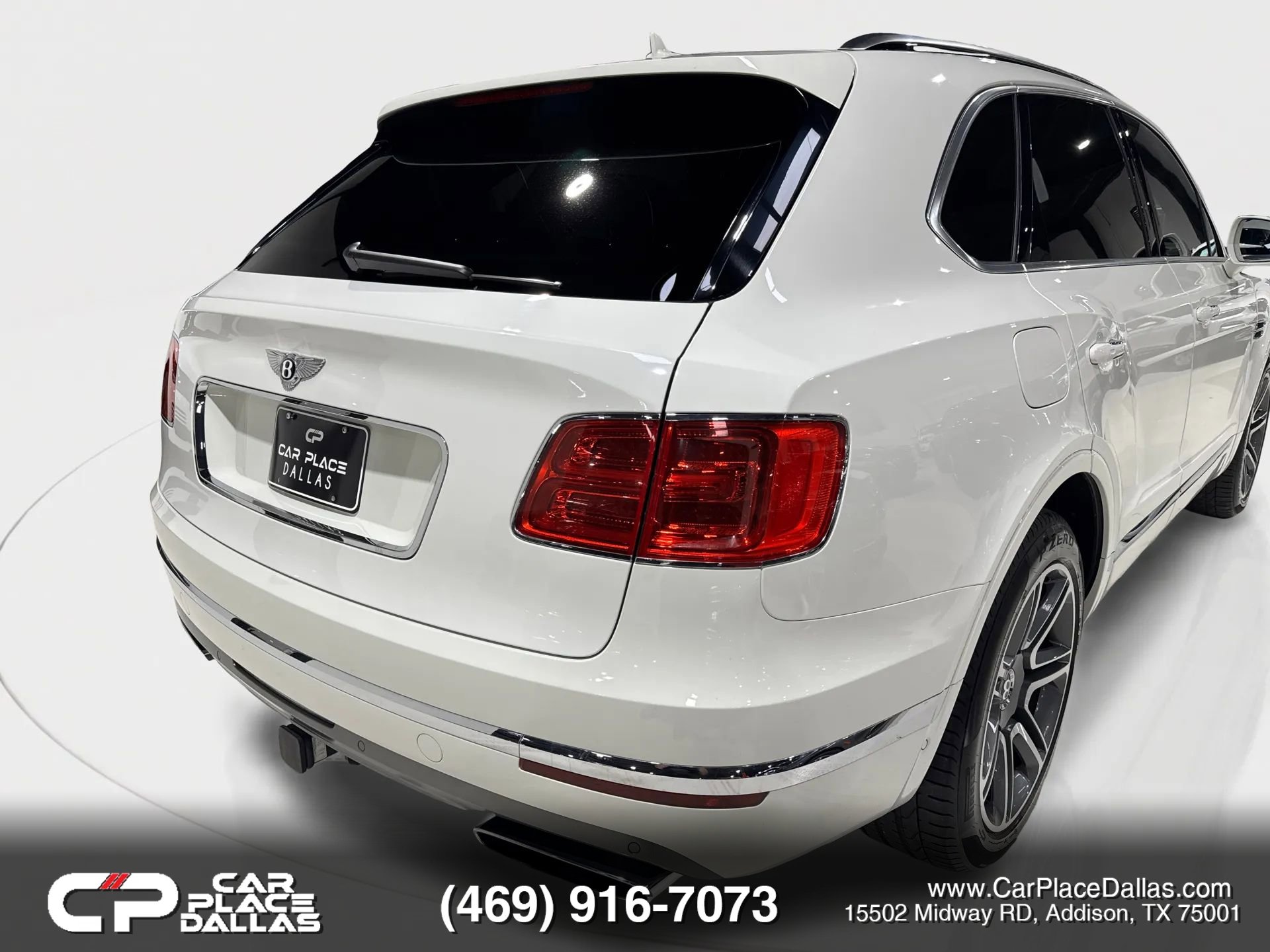 Used 2018 Bentley Bentayga AWD/4WD image 14