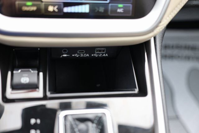 Certified 2025 Subaru Outback Limited w/ Popular Package #2 image 45