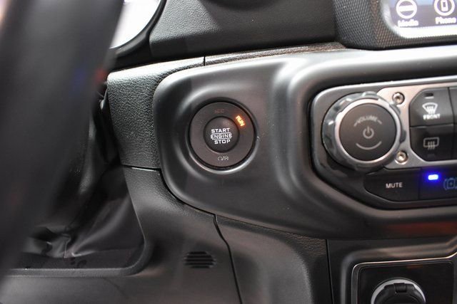 Used 2022 Jeep Wrangler Unlimited Sahara w/ Cold Weather Group image 29