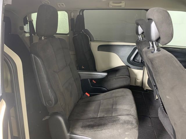 Used 2013 Dodge Grand Caravan SXT FWD image 24