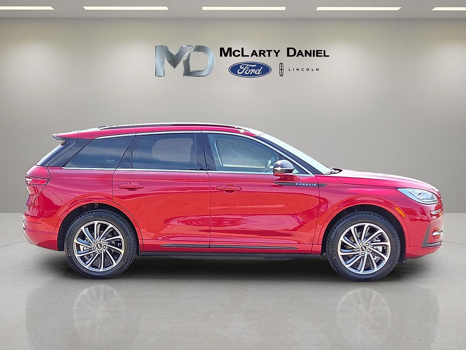 New 2025 Lincoln Corsair Grand Touring w/ Equipment Group 301A AWD/4WD image 6
